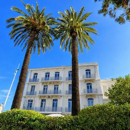 Anchor Riviera Hotel 4*