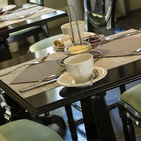 Villa Garbo 4*